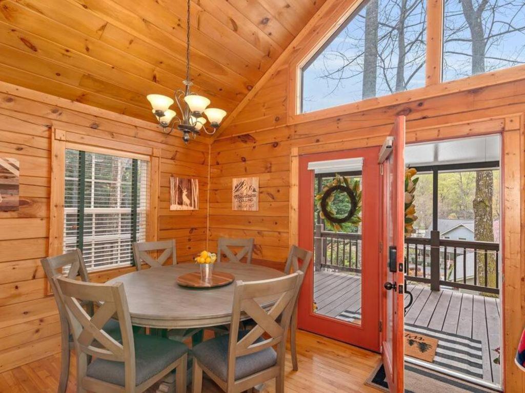 Soco Serene Cabin In The Heart Of Maggie Valley Exteriér fotografie
